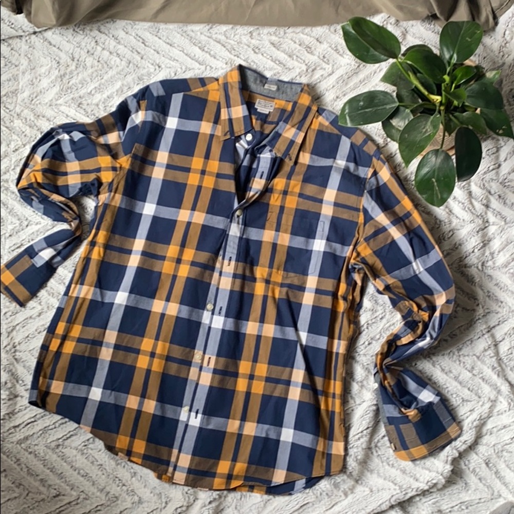 Men’s J Crew long sleeve button down